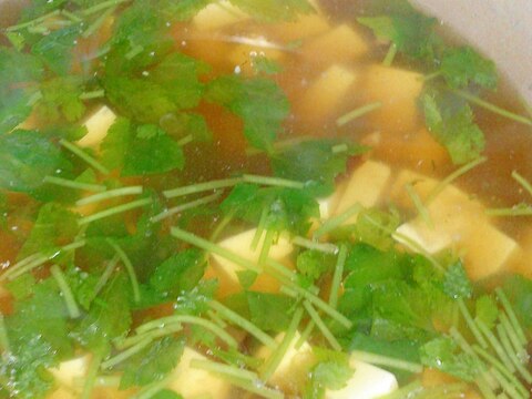 みつば・椎茸・豆腐のすまし汁